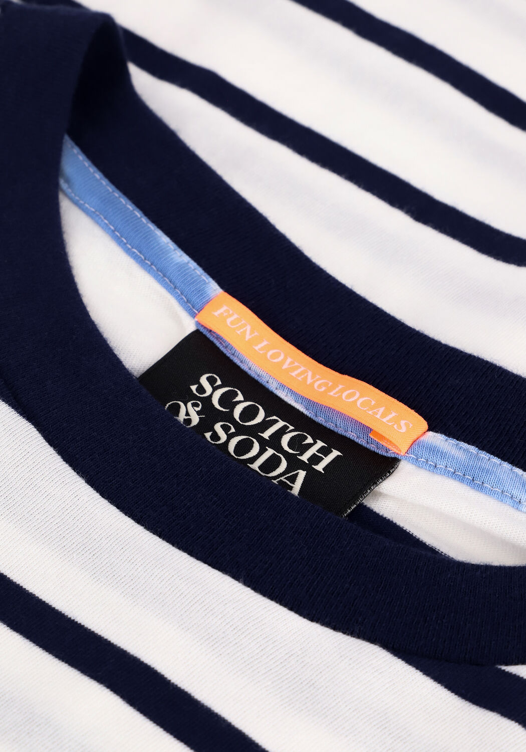 Blaue SCOTCH & SODA T-shirt STRIPED JERSEY CREWNECK T-SHIRT WITH BADGE IN ORGANIC COTTON - large
