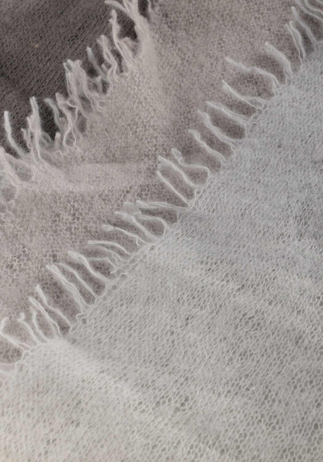 Graue MOMENT IN MAY. Schal PORTO - large