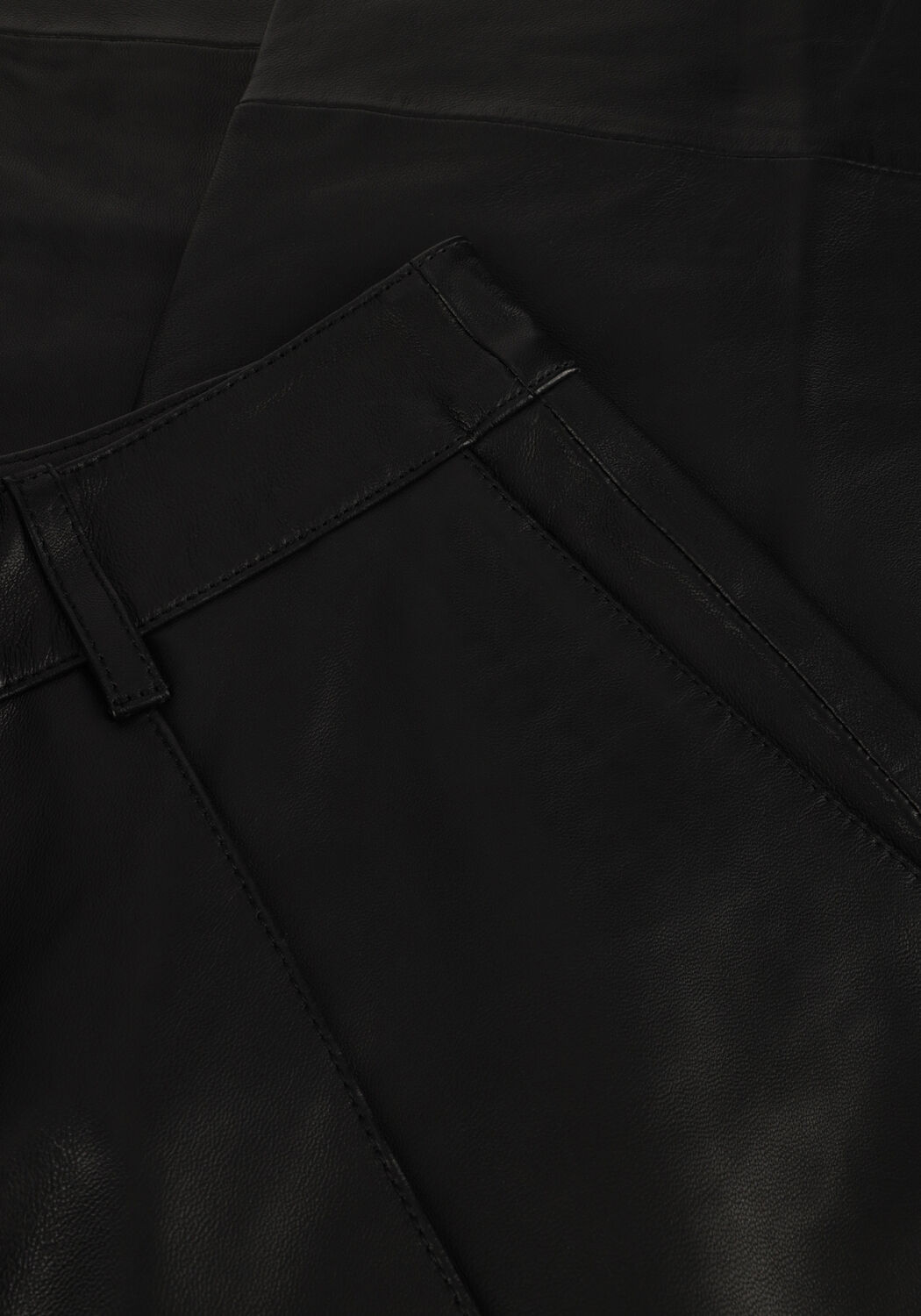 Schwarze SELECTED WOMEN Lange Hosen SLFANNEMAI MW LEATHER PANT - large