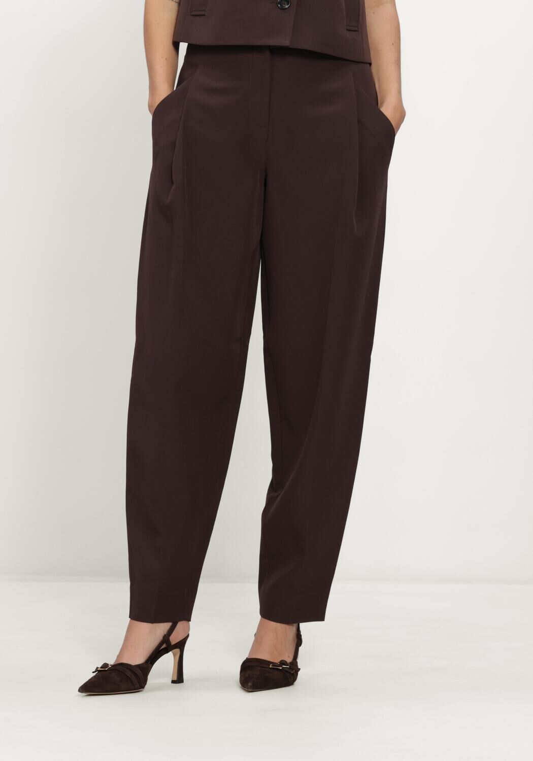 Braune BRUUNS BAZAAR Hosen RUBYSUSBBJONAT PANTS - large
