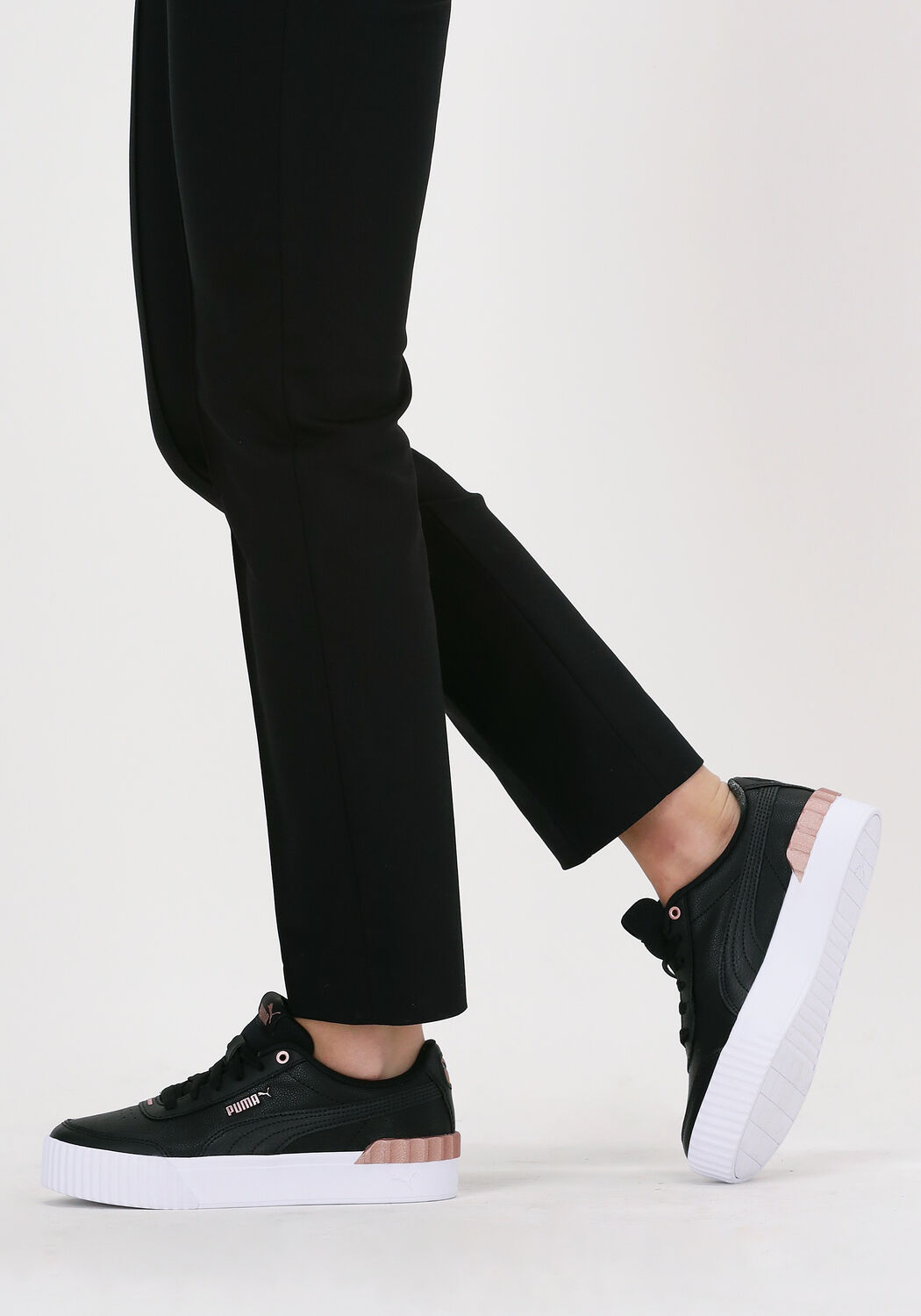 Schwarze PUMA Sneaker Low CARINA LIFT METALLIC POP WNS - large