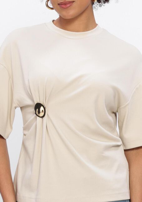 Beige SECOND FEMALE Top ENORA BROOCH TEE - large