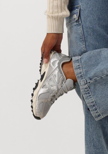 Graue NEW BALANCE Sneaker Low ML610 D - large