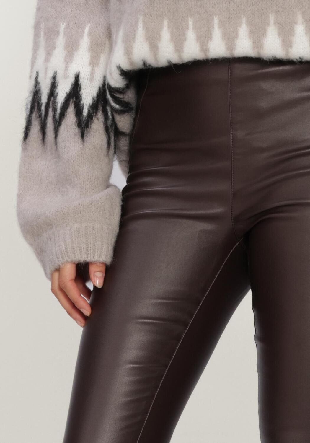 Braune OBJECT Legging OBJBELLE MW COATED LEGGINGS - large