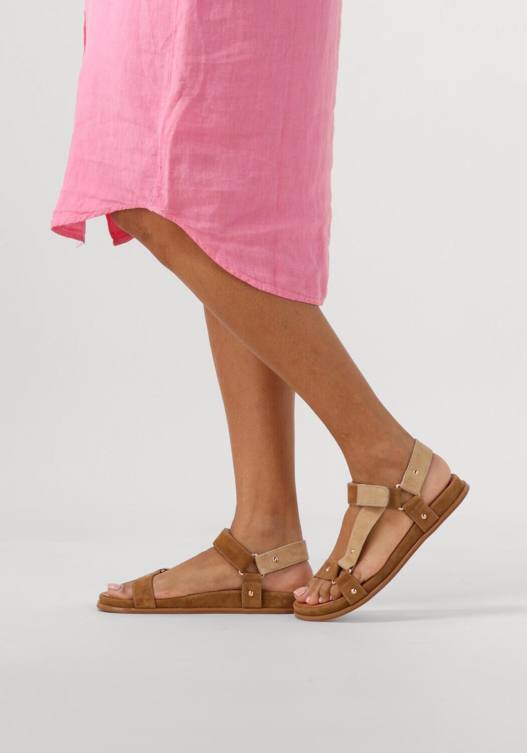 Camelfarbene STEFANO LAURAN Flache Sandalen 89863 1660 - large