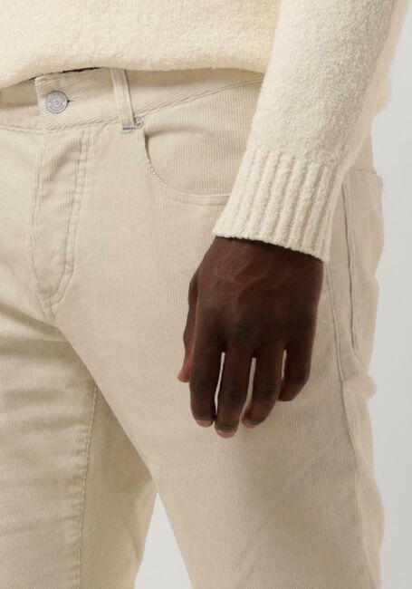 Nicht-gerade weiss SCOTCH & SODA Hose REGULAR SLIM RALSTON CORDUROY JEANS IN ORGANIC COTTON - large