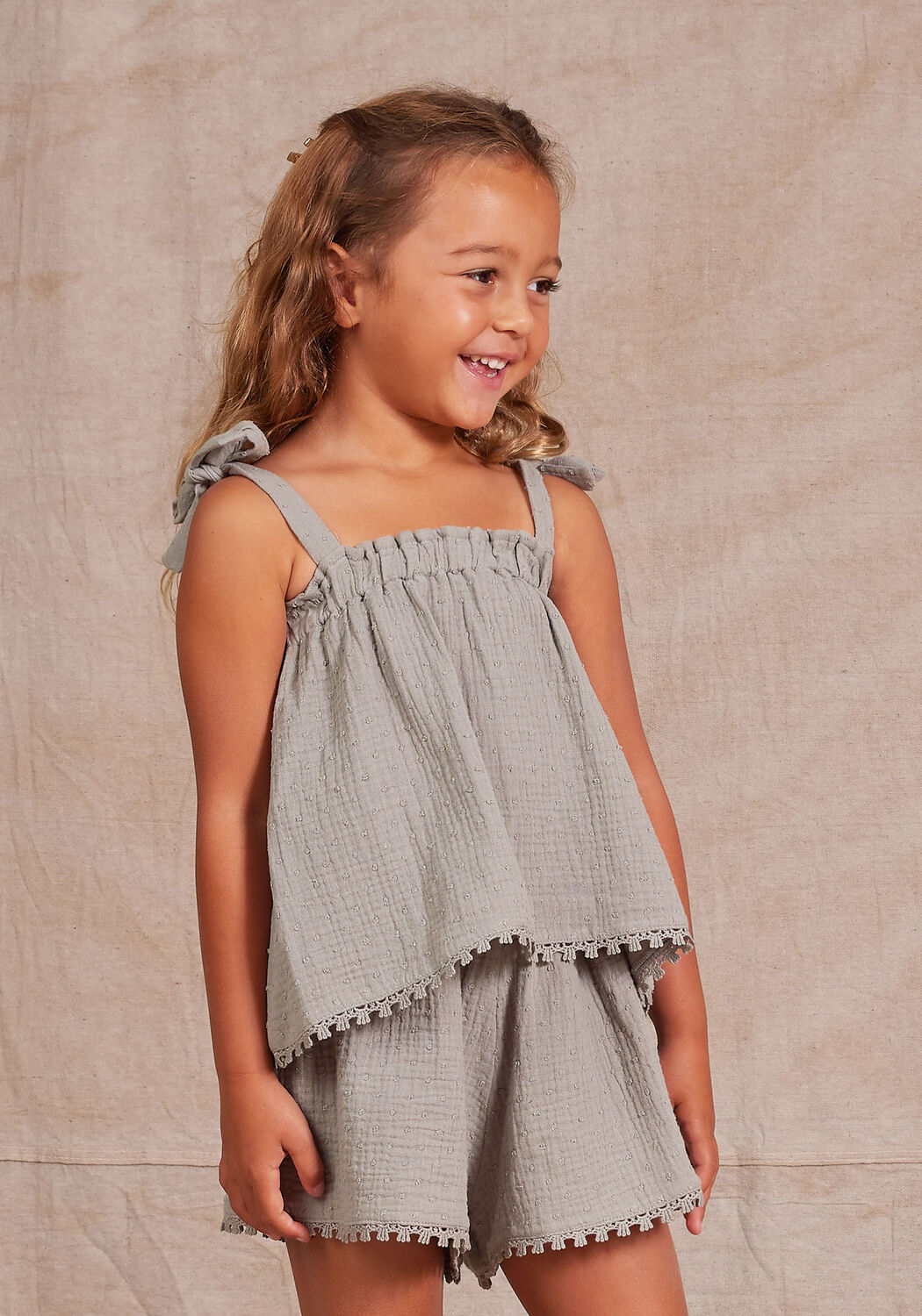 Graue RYLEE + CRU Top REMI TOP - large