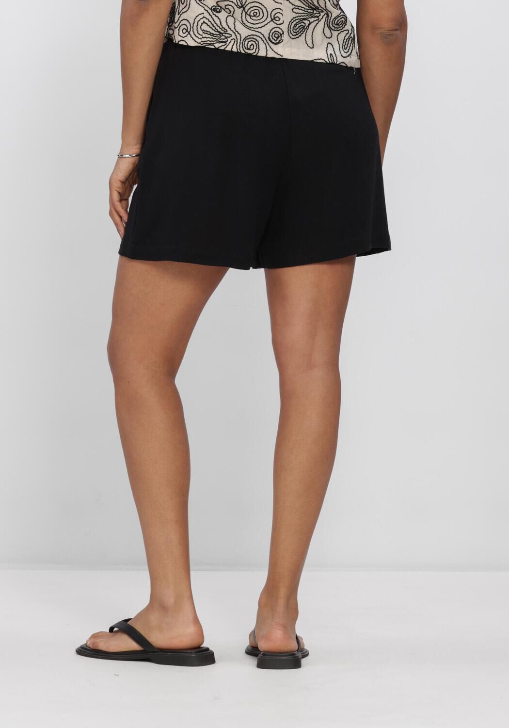 Schwarze OBJECT Kurze Hose OBJSANNE HW WIDE SHORTS - large