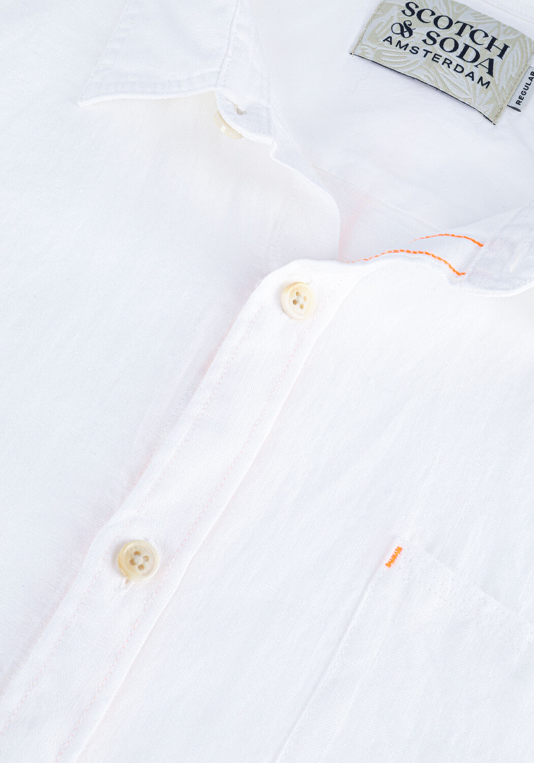 Wei&szlig;e SCOTCH & SODA Casual-Oberhemd REGULAR FIT GARMENT-DYED LINEN SHORTSLEEVE SHIRT - large