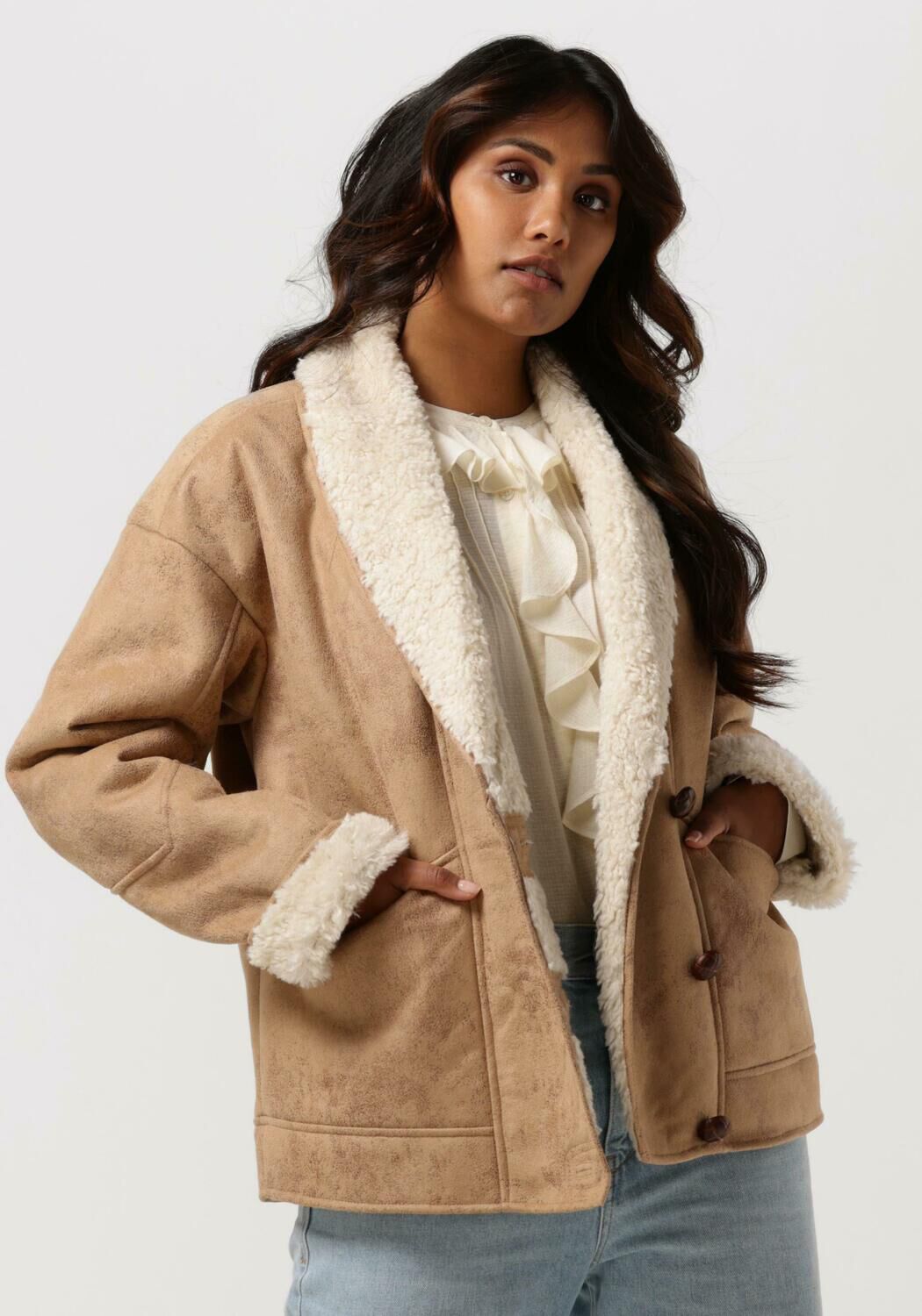 Camelfarbene SCOTCH SODA Lederjack FAUX SHEARLING JACKET WITH SHAWL COLLAR Omoda