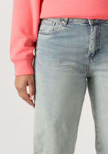 Hellblau CIRCLE OF TRUST Mom jeans CHLOE DNM - large