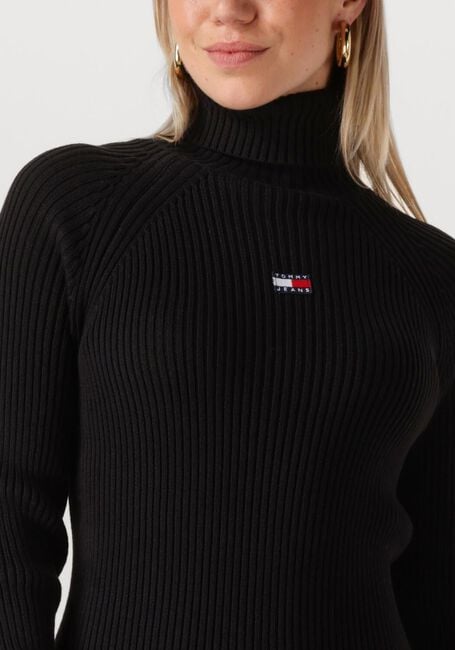 Schwarze TOMMY JEANS Midikleid TJW MOCKNECK BADGE SWEATER DRESS - large