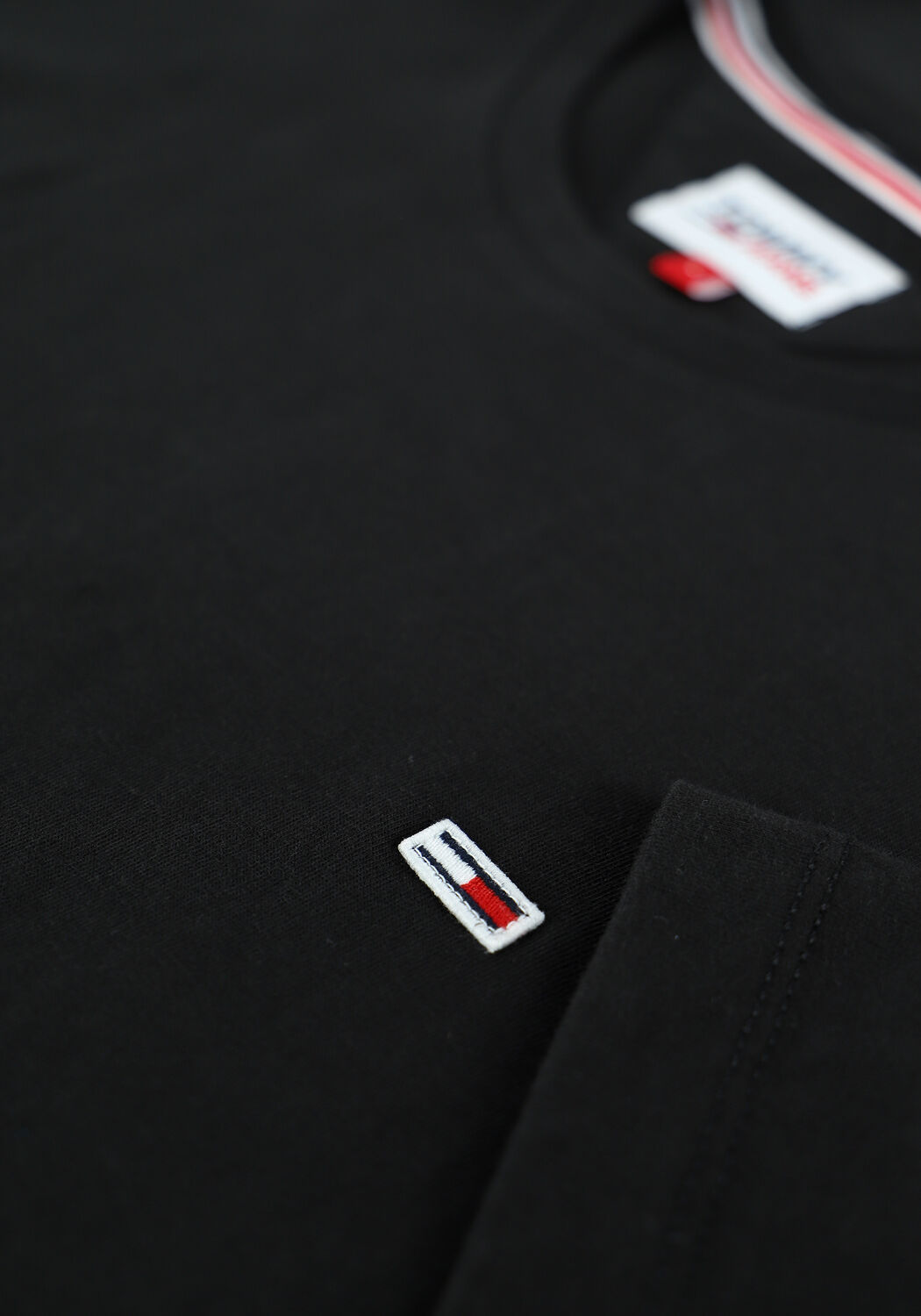 Schwarze TOMMY JEANS T-shirt TJM CLASSIC JERSEY C NECK - large