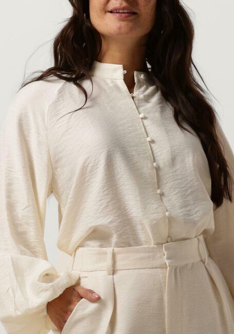 Nicht-gerade weiss NEO NOIR Blusen CAMILLE SOLID BLOUSE - large