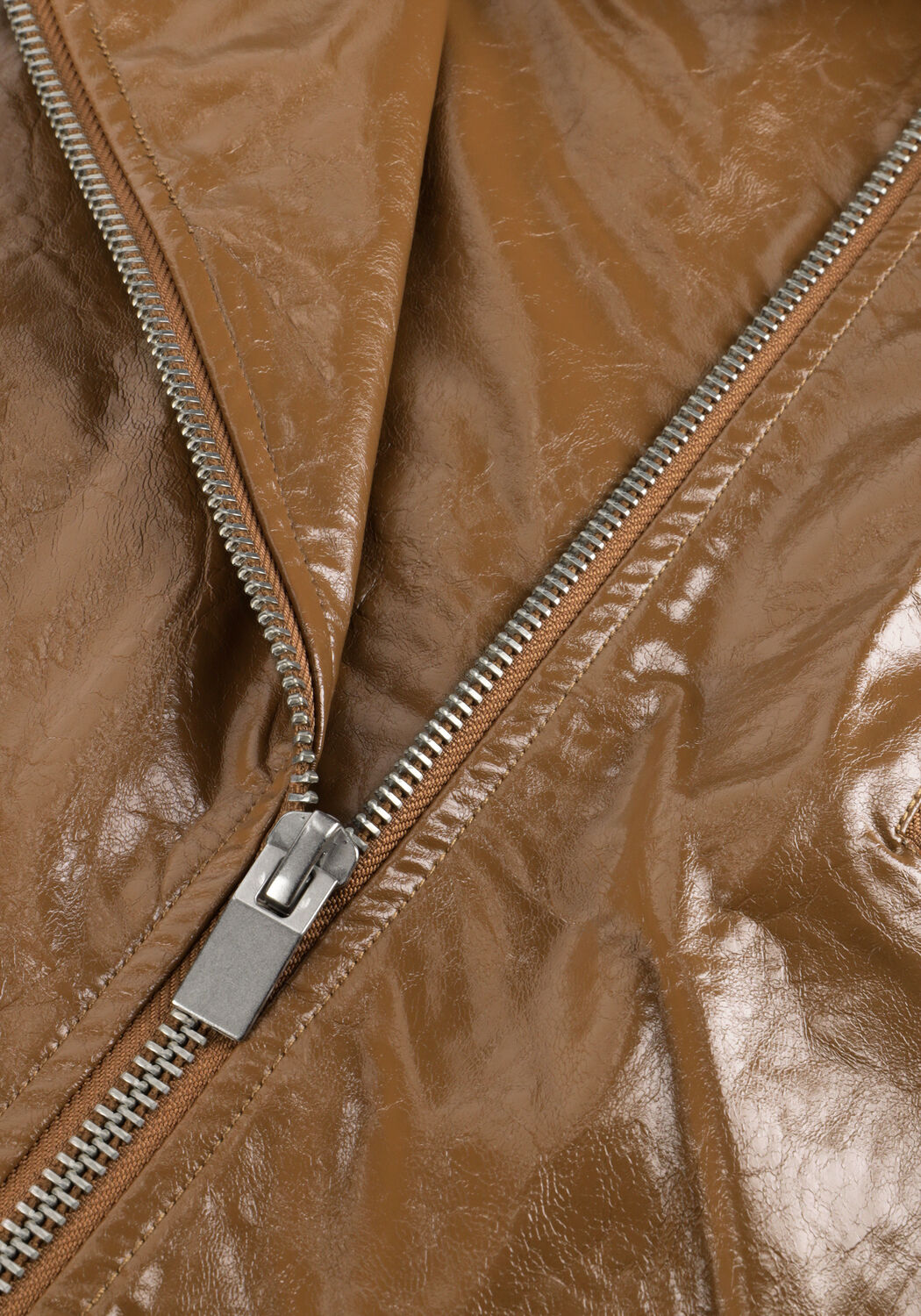 Braune WITHBLACK Gilet WBLGILIAN VEGAN WAISTCOAT - large