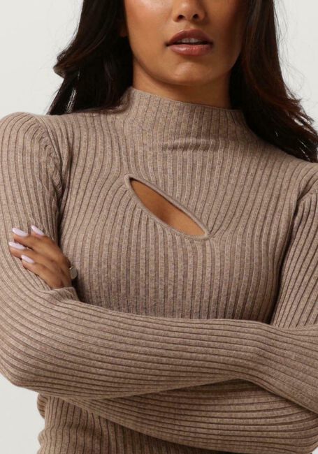 Braune SECOND FEMALE Tops & T-shirts SANKA KNIT T-NECK - large