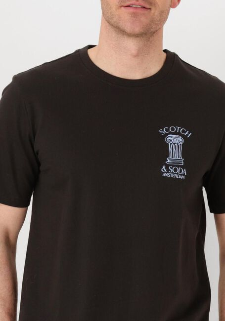 Schwarze SCOTCH & SODA T-shirt LEFT CHEST ARTWORK T-SHIRT - large