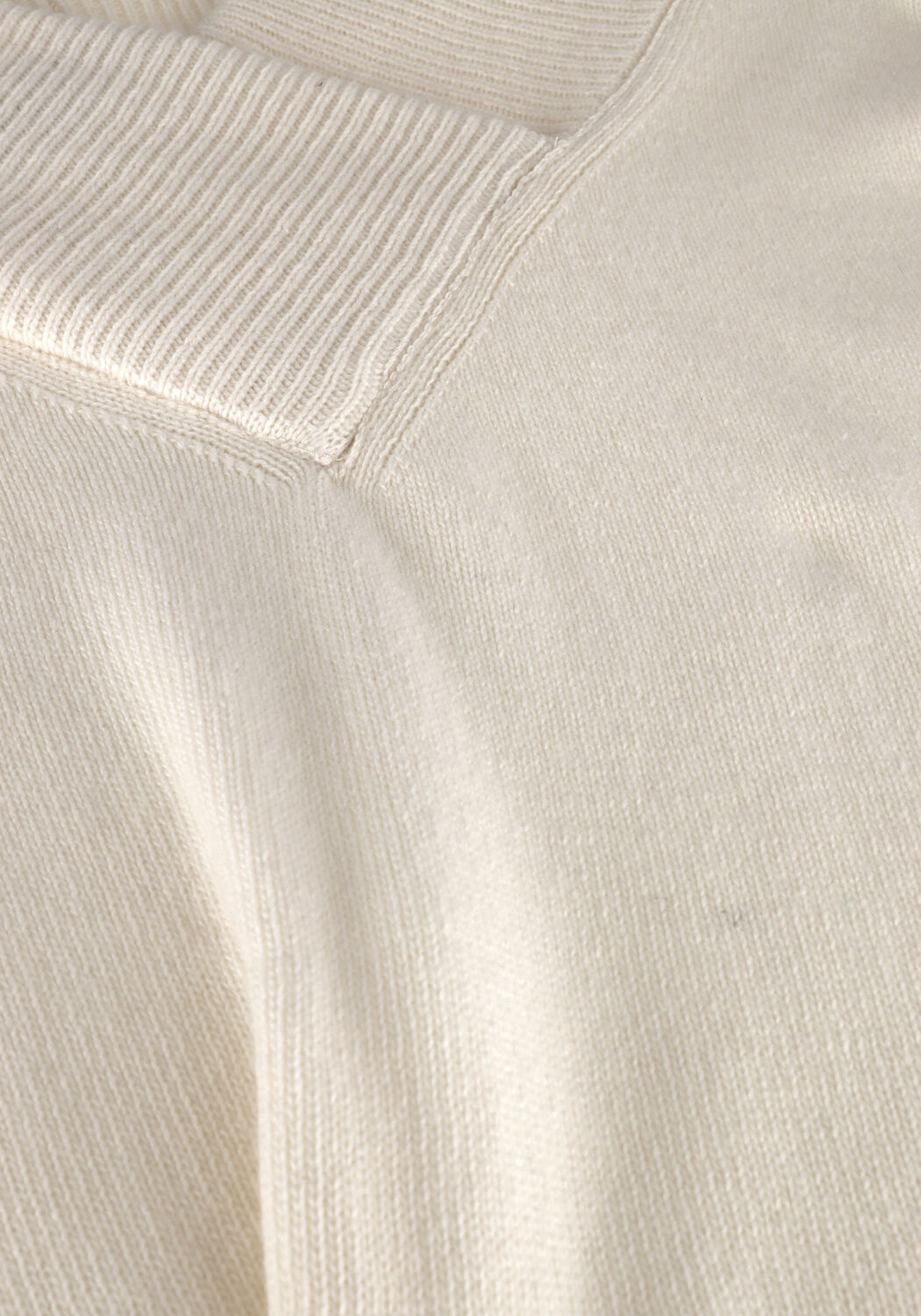Wei&szlig;e 10DAYS Midikleid SOFT KNIT V-NECK DRESS - large