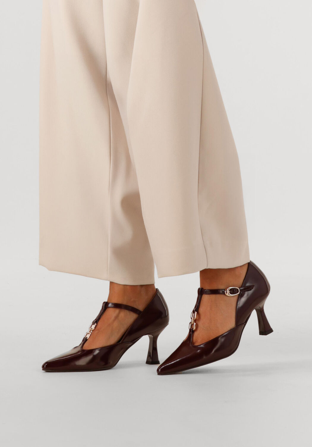 Rote LODI Pumps GAMO - large