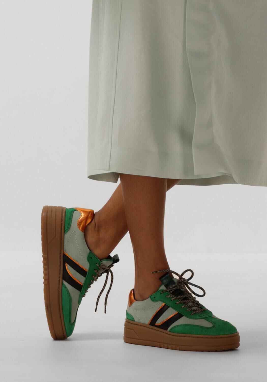 Gr&uuml;ne OMODA Sneaker Low ANEMONE - large