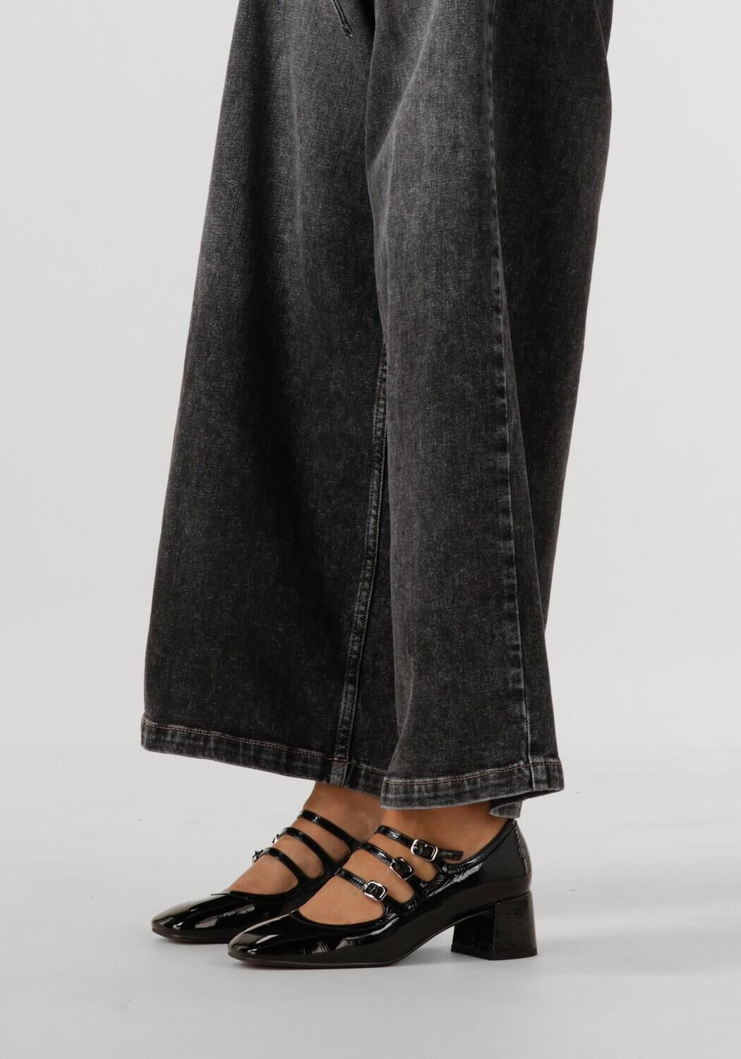 Schwarze BIBI LOU Pumps 632Z21VK - large