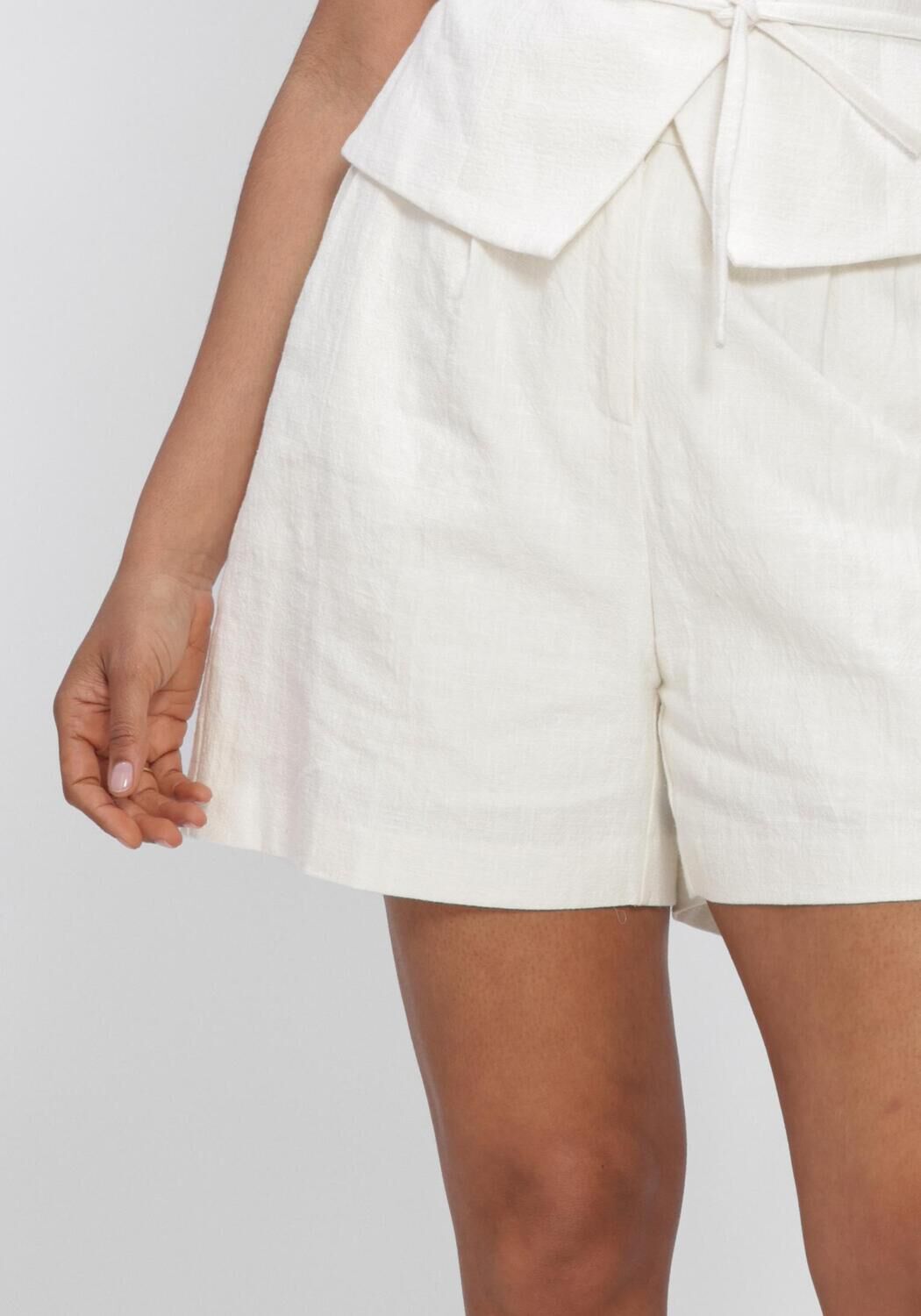 Wei&szlig;e NEO NOIR Hosen SEGA RAMIE SHORTS - large