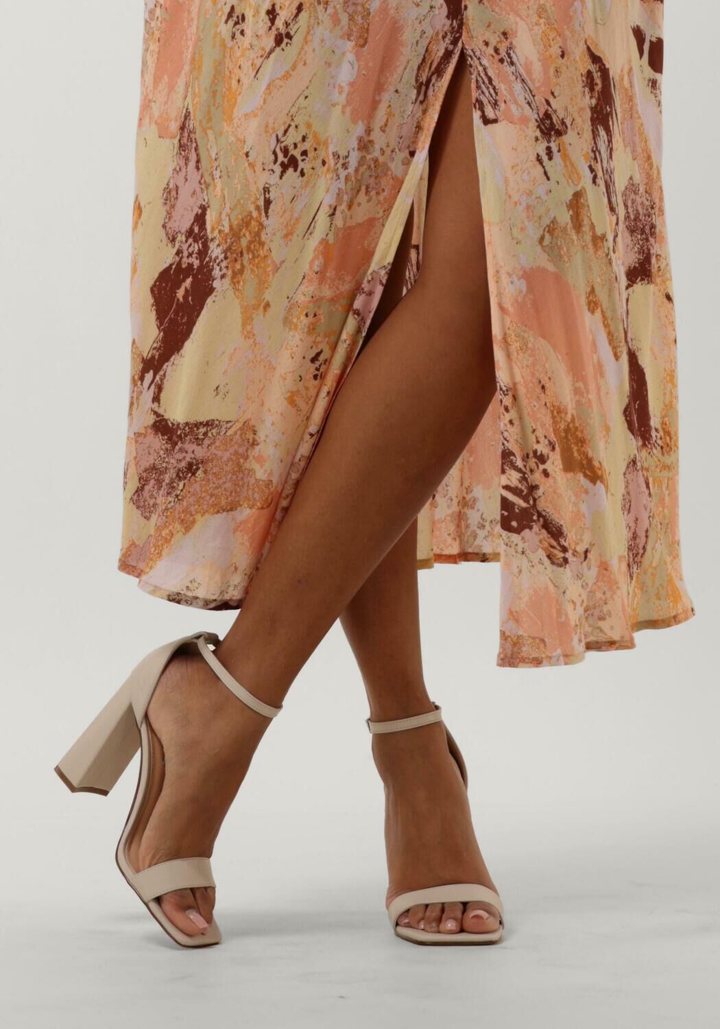 Wei&szlig;e STEVE MADDEN Sandalen AIRY - large