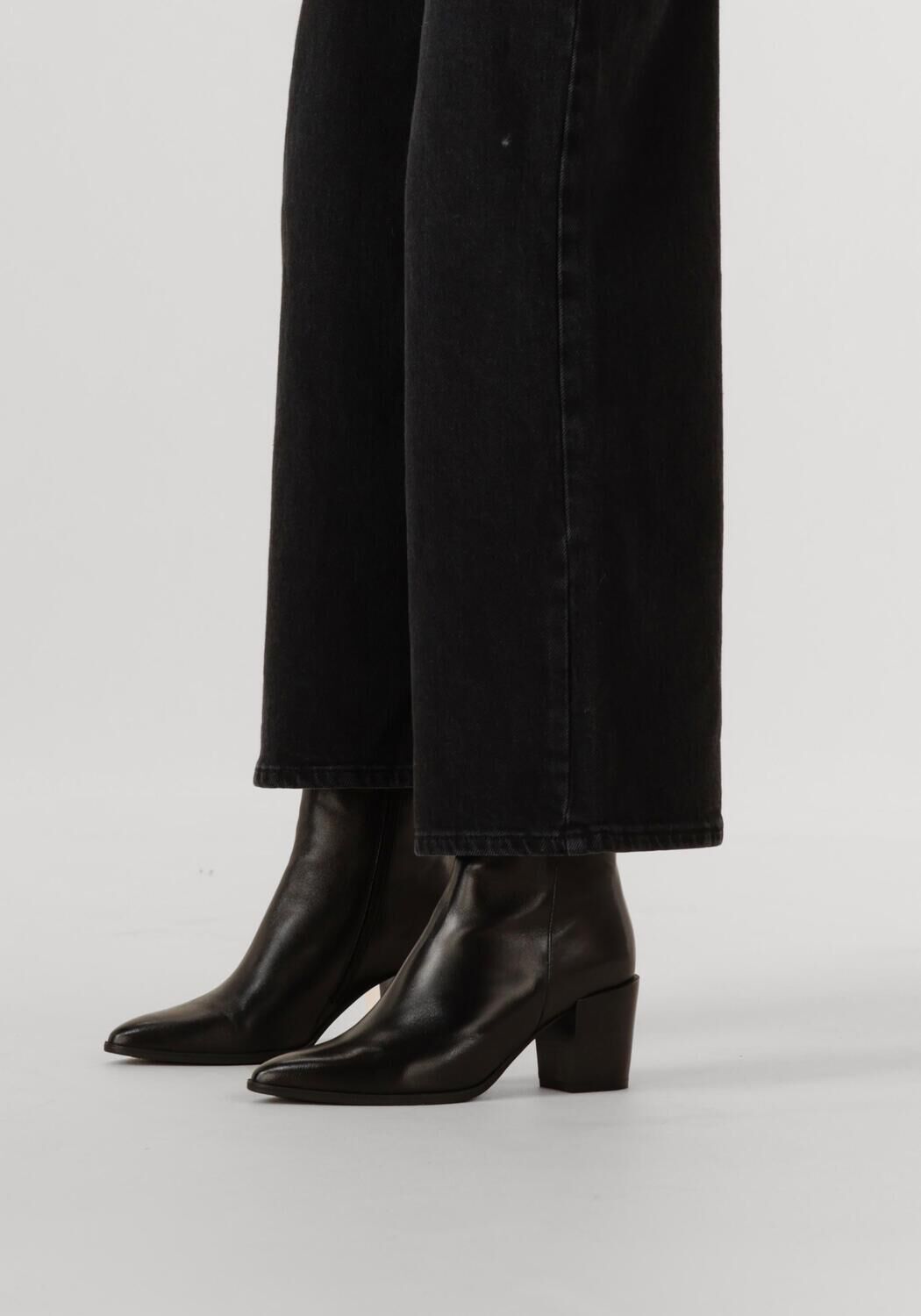 Schwarze LINA LOCCHI Stiefeletten AT 156 - large