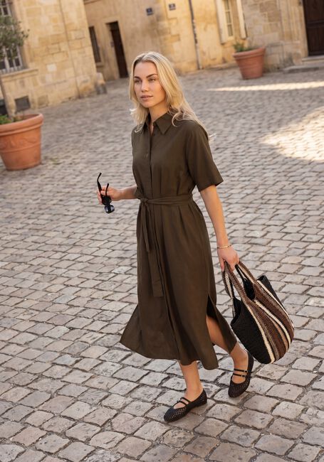 Dunkelblau MY ESSENTIAL WARDROBE Kleider MWDIAS SS BOXY SHIRTDRESS - large
