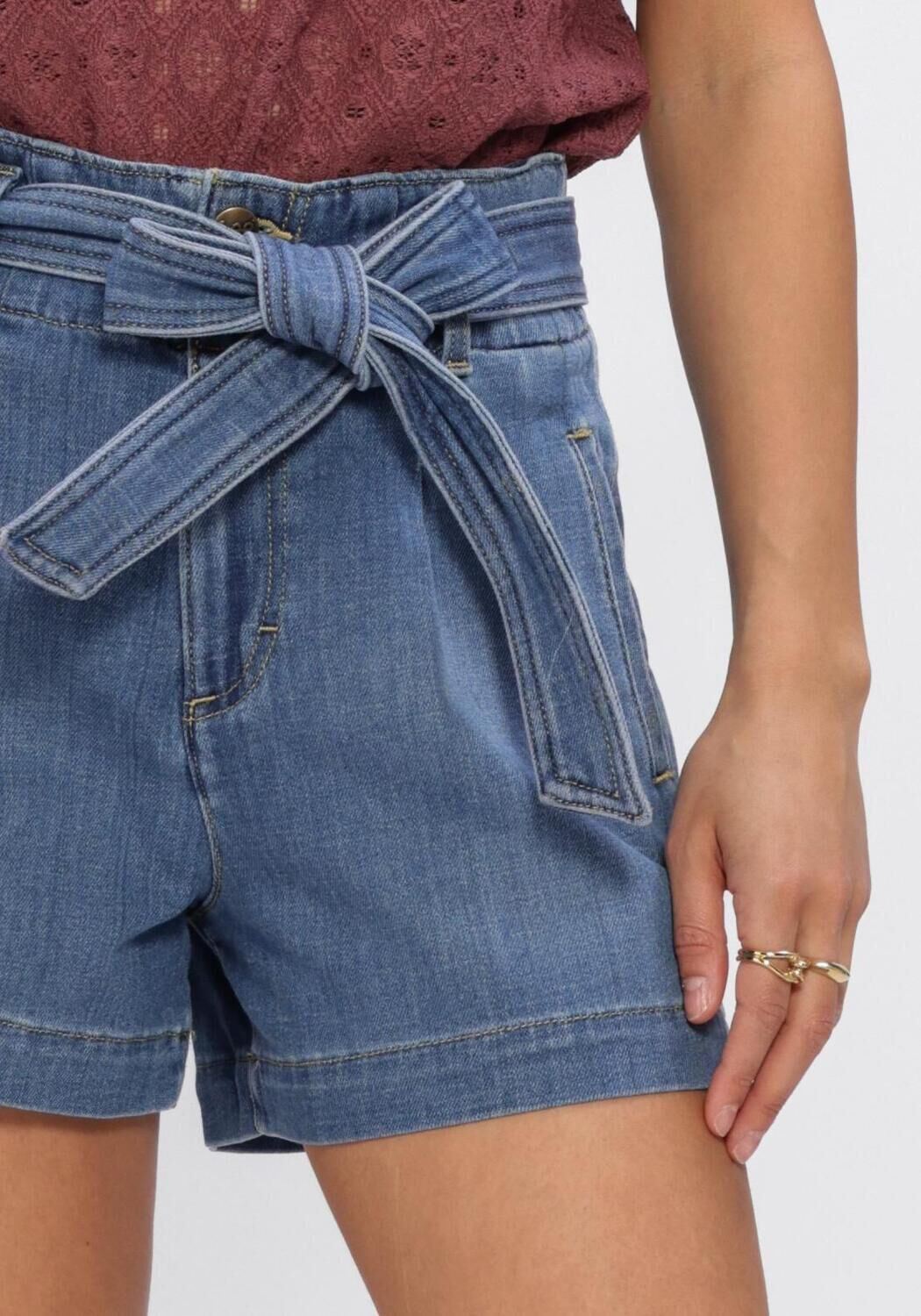 Blaue LEE Kurze Hosen SHORT WITH BOW FULL - large