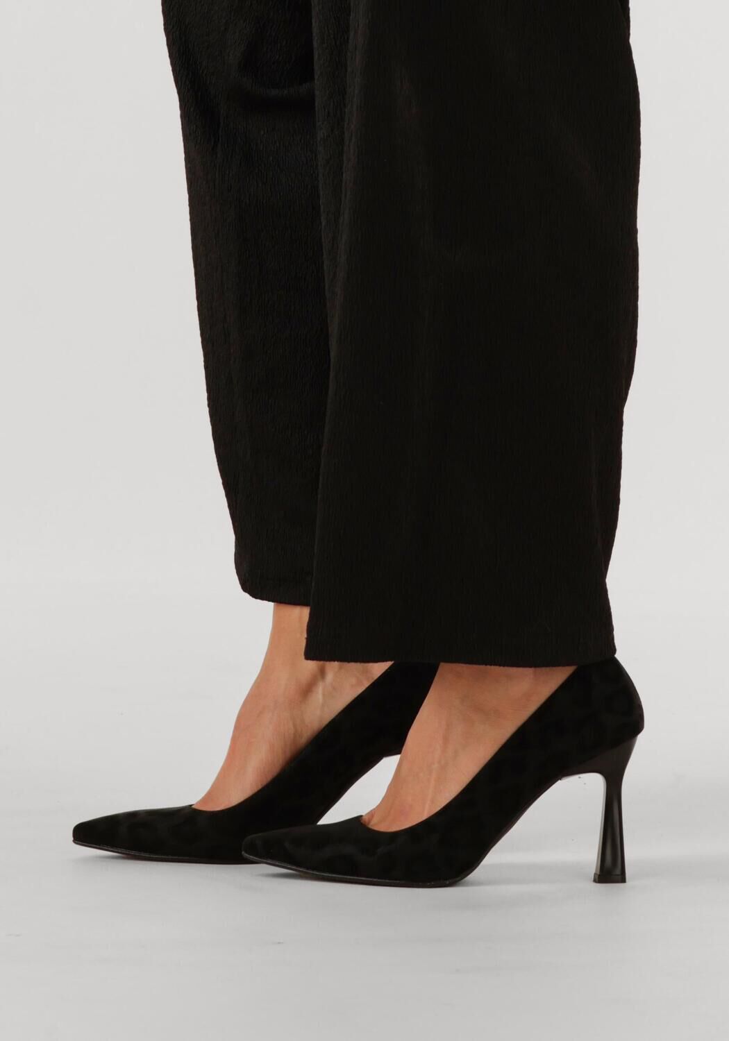 Schwarze NOTRE-V Pumps 2211 - large