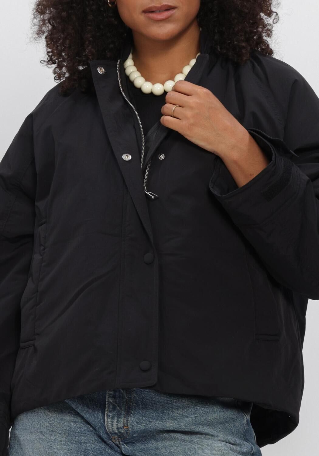 Schwarze WITHBLACK Wattierte Jack WBLGRAPPY BOMBER - large