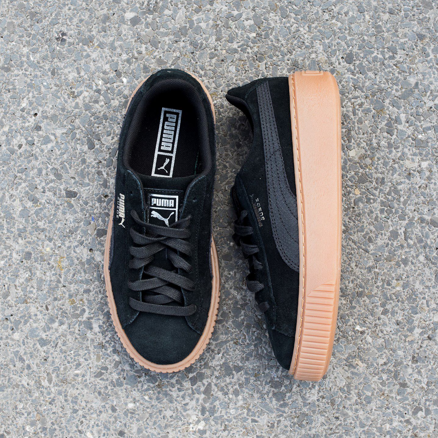Schwarze PUMA Sneaker SUEDE PLATFORM ANIMAL | Omoda