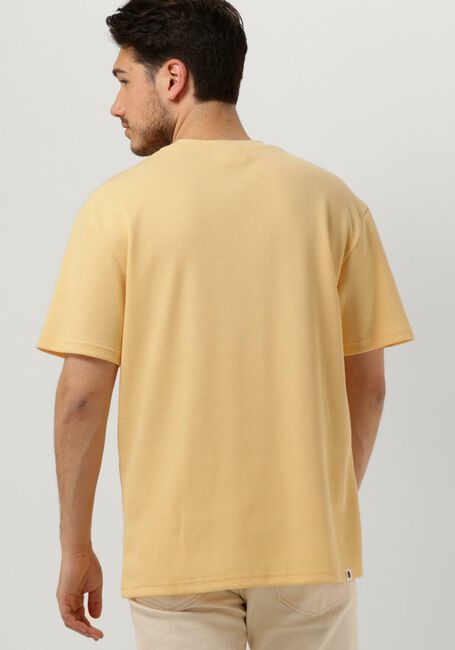 Gelbe ANERKJENDT T-shirt AKKIKKI S/S WAFFLE TEE - large