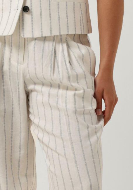 Weiße SECOND FEMALE Hose ESANA TROUSERS - large