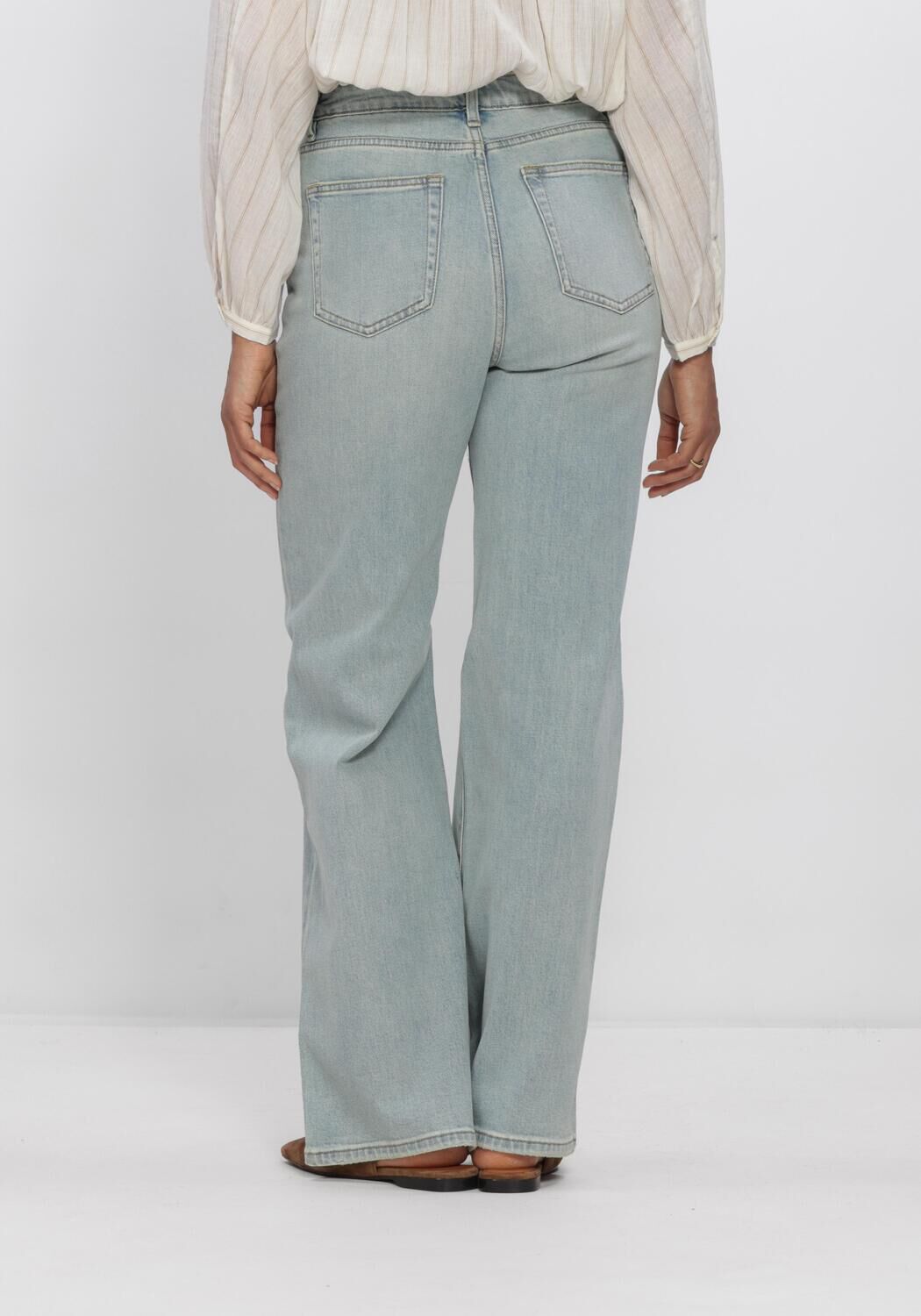 Blaue CIRCLE OF TRUST Flared jeans MADDY DNM - large