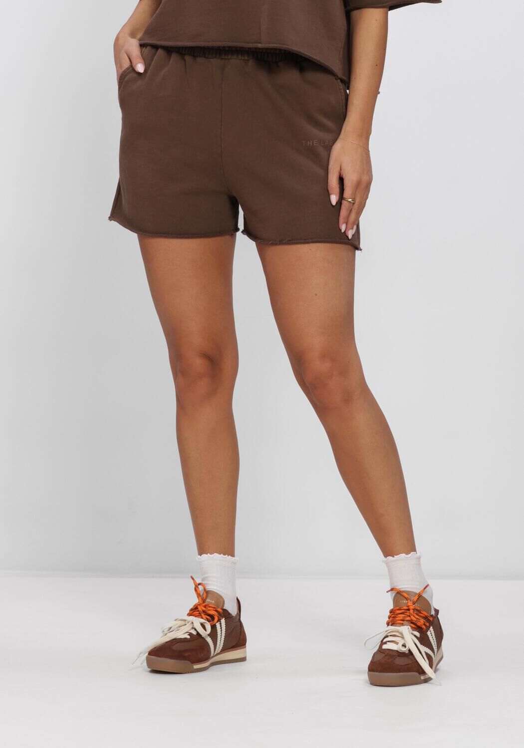Braune ALIX THE LABEL Kurze Hose LADIES KNITTED SPORTY SUMMER SHORTS - large
