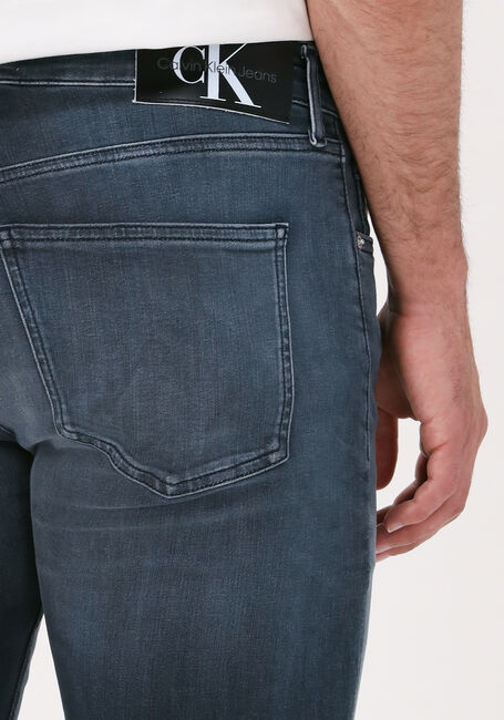 Dunkelgrau CALVIN KLEIN Skinny jeans SKINNY - large