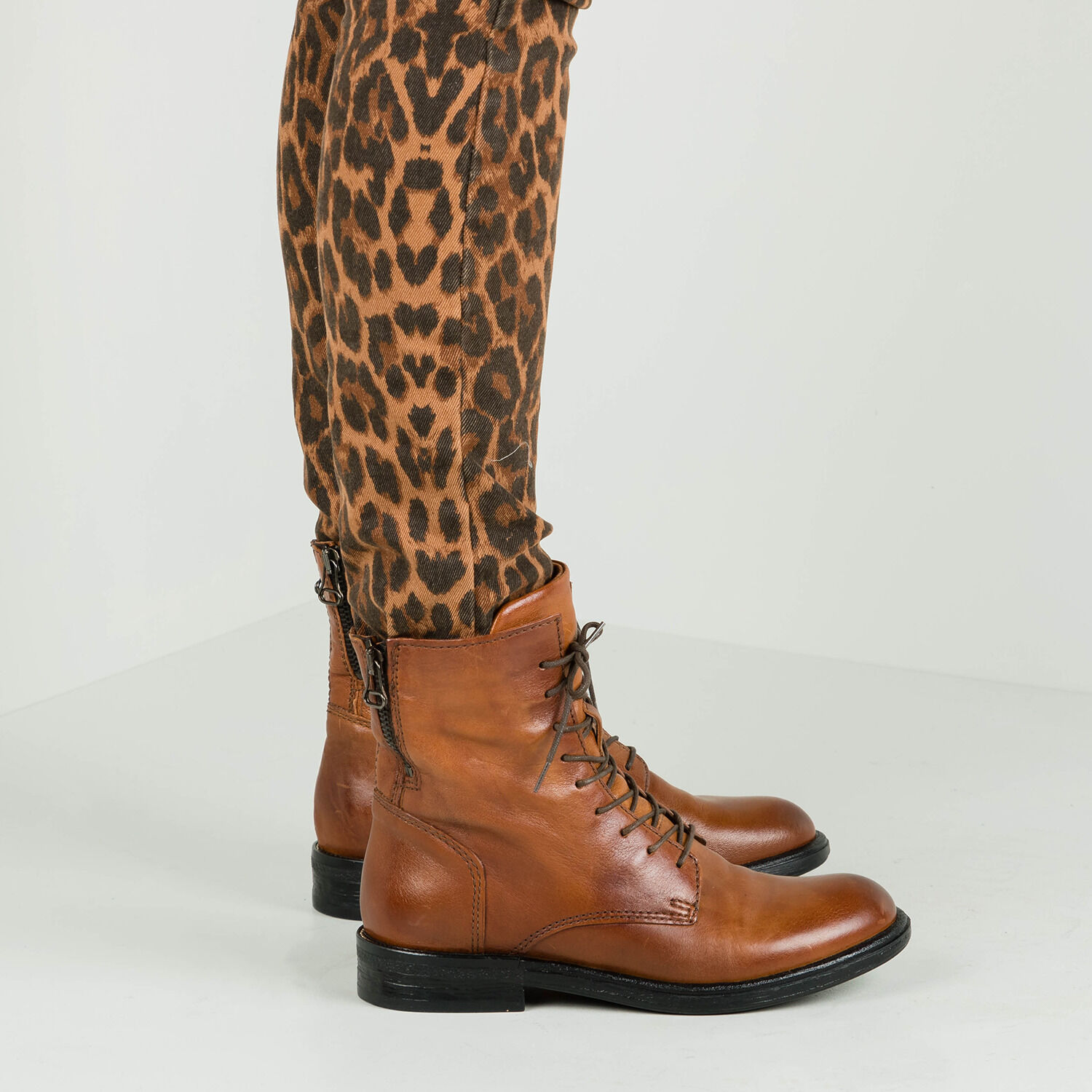 Braune VIA VAI Sneaker Low SWAMI THRILL - large