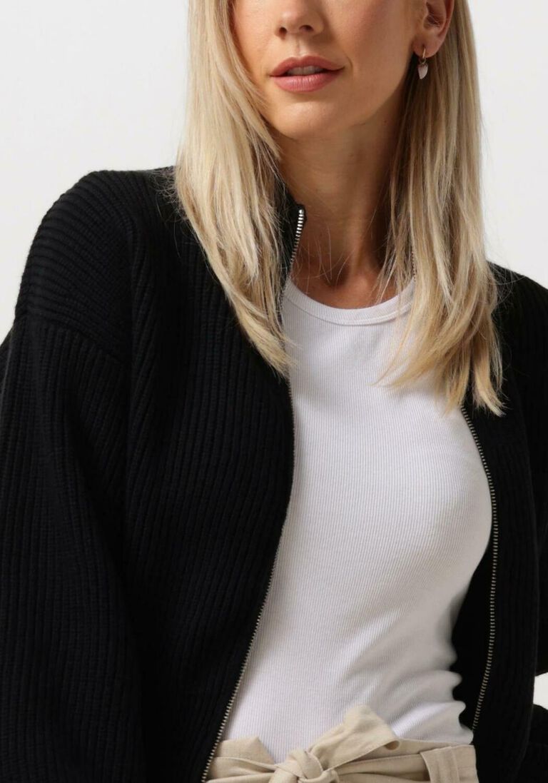 schwarze gestuz strickjacke emblagz zipped cardgian