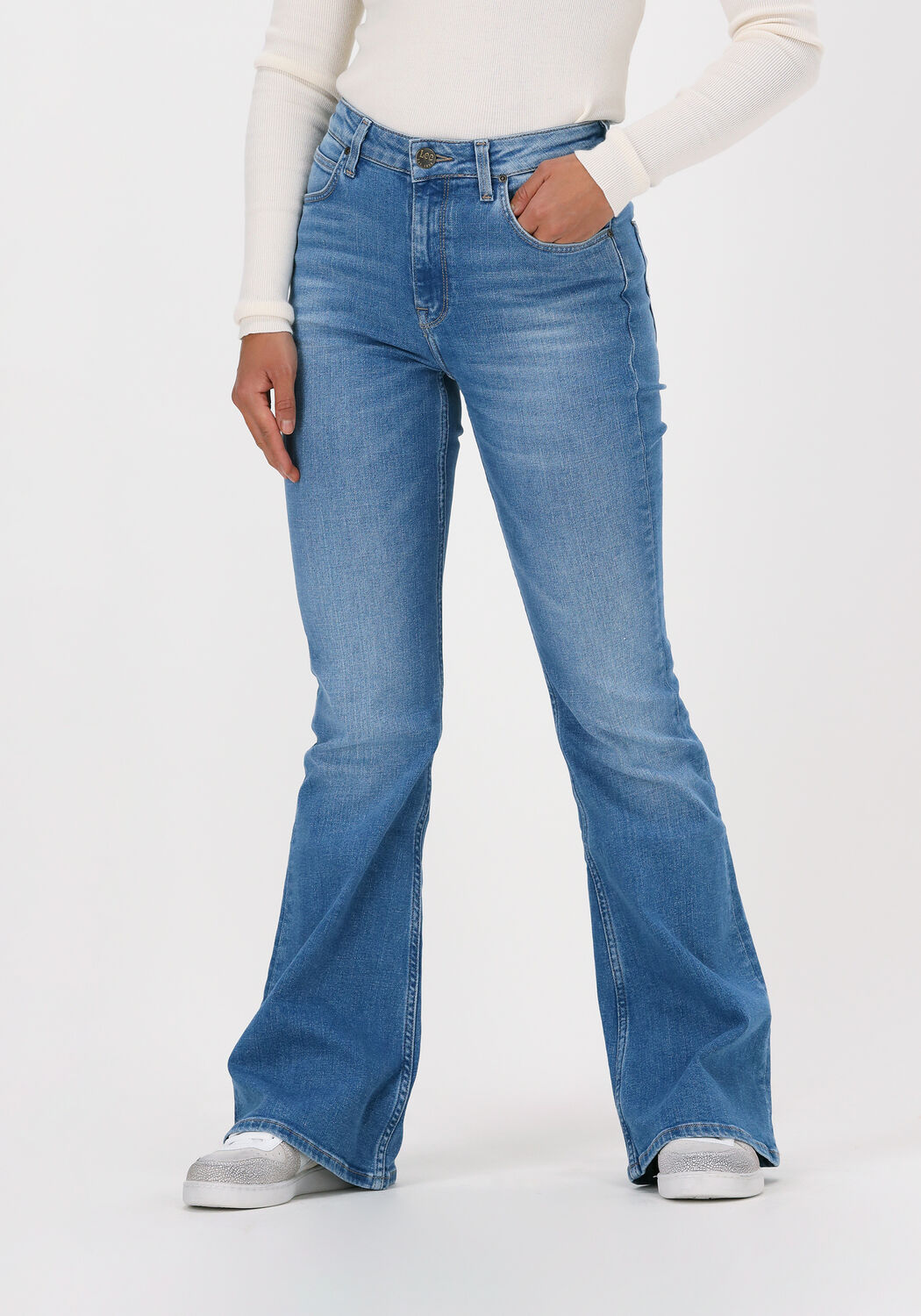 Damen Bekleidung Jeans Capri-Jeans und cropped Jeans Lee Jeans Denim Flared Jeans Breese Flare in Blau 
