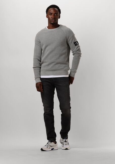 Graue CALVIN KLEIN Sweatshirt BADGE EASY SWEATER - large