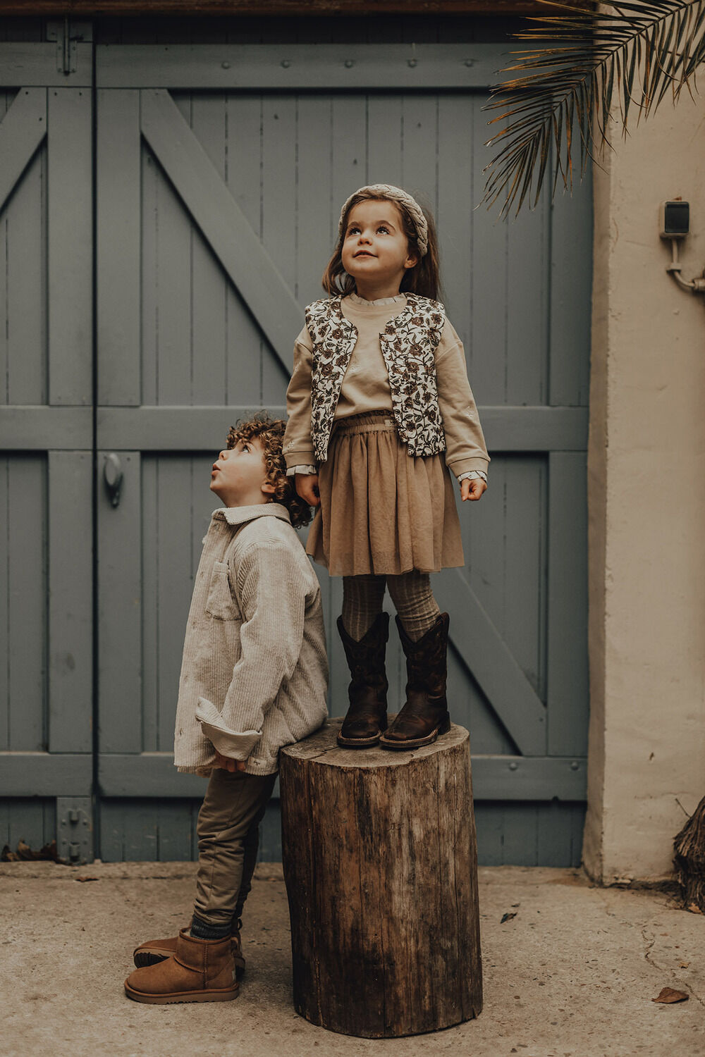 Sand BAJE STUDIO Sweatshirt CHISEL - large