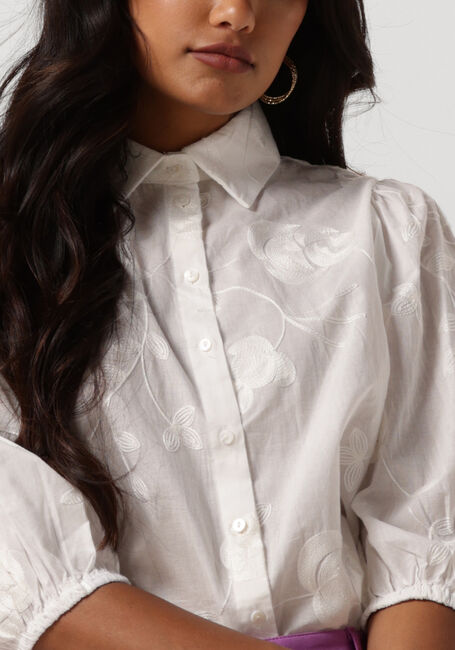 Nicht-gerade weiss JANSEN AMSTERDAM Blusen WFE722 EMBROIDERED BLOUSE 3/4 PUFFED SLEEVE - large