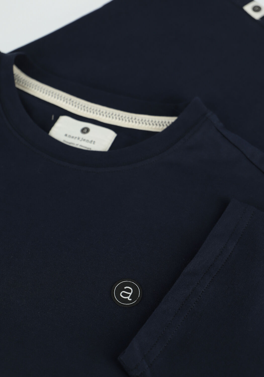 Dunkelblau ANERKJENDT T-shirt AKROD NOOS TEE - large