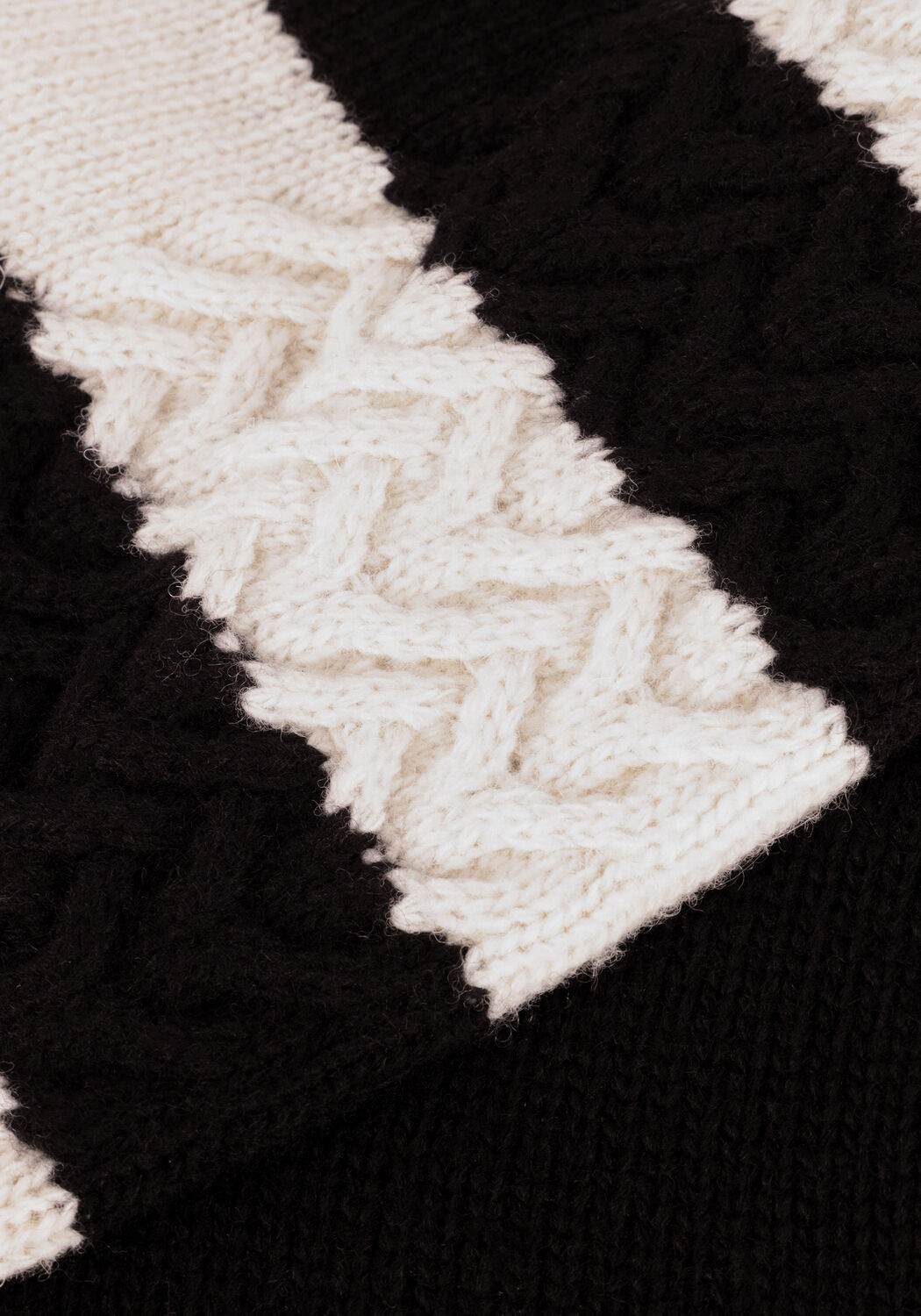 Schwarze NOTES DU NORD Pullover ENA SWEATER - large