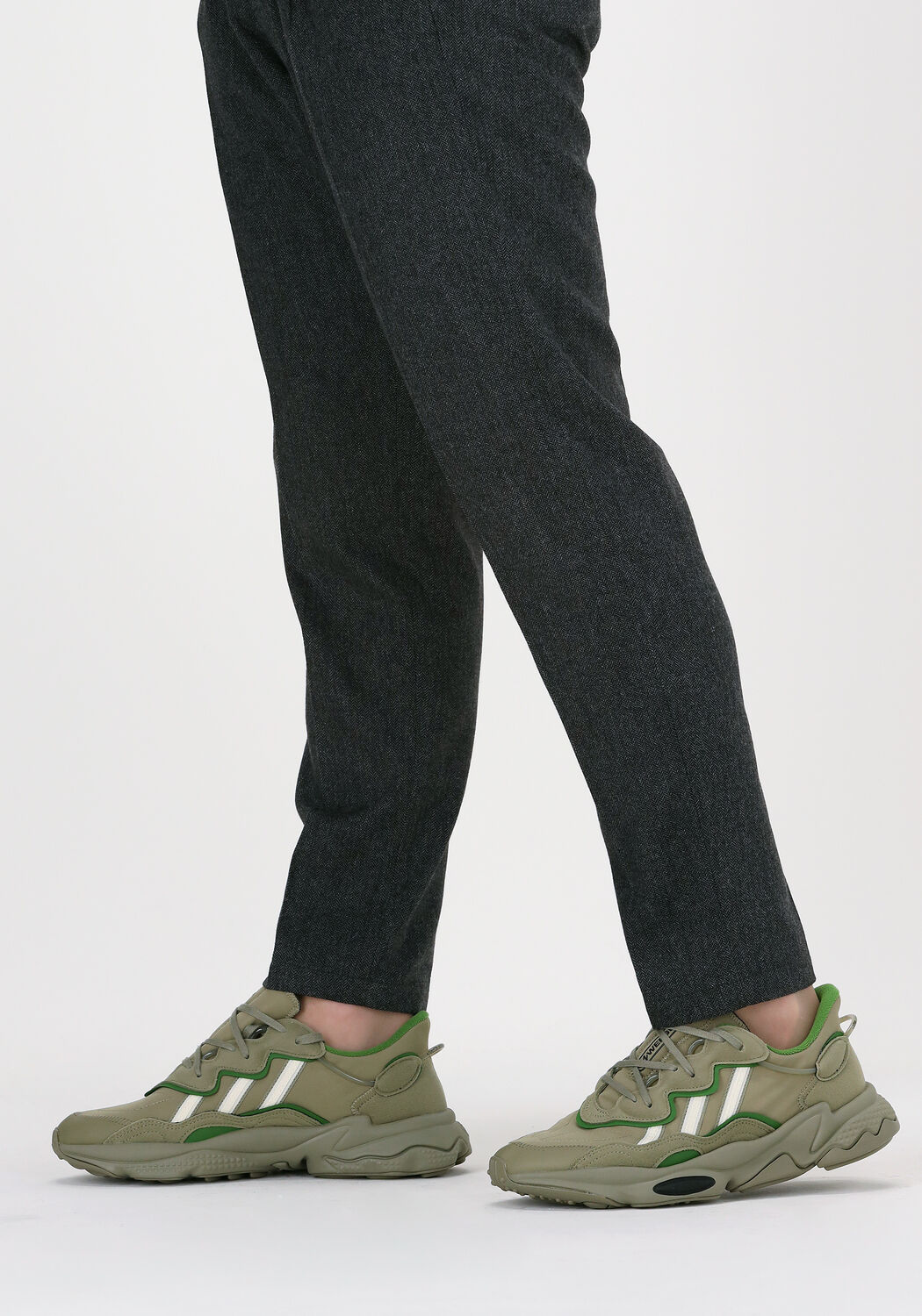 Gr&uuml;ne ADIDAS Sneaker Low OZWEEGO MEN - large