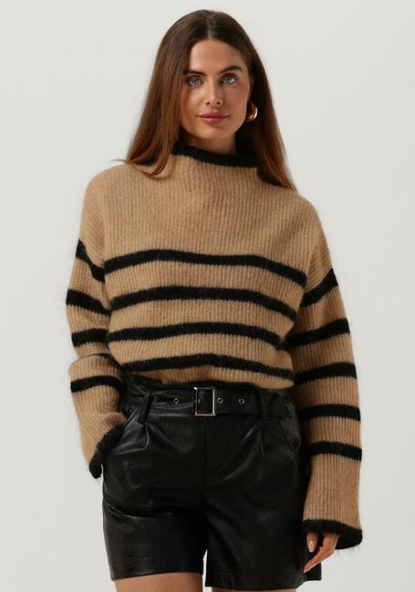 Camelfarbene SECOND FEMALE Pullover OVALIS KNIT T-NECK - large