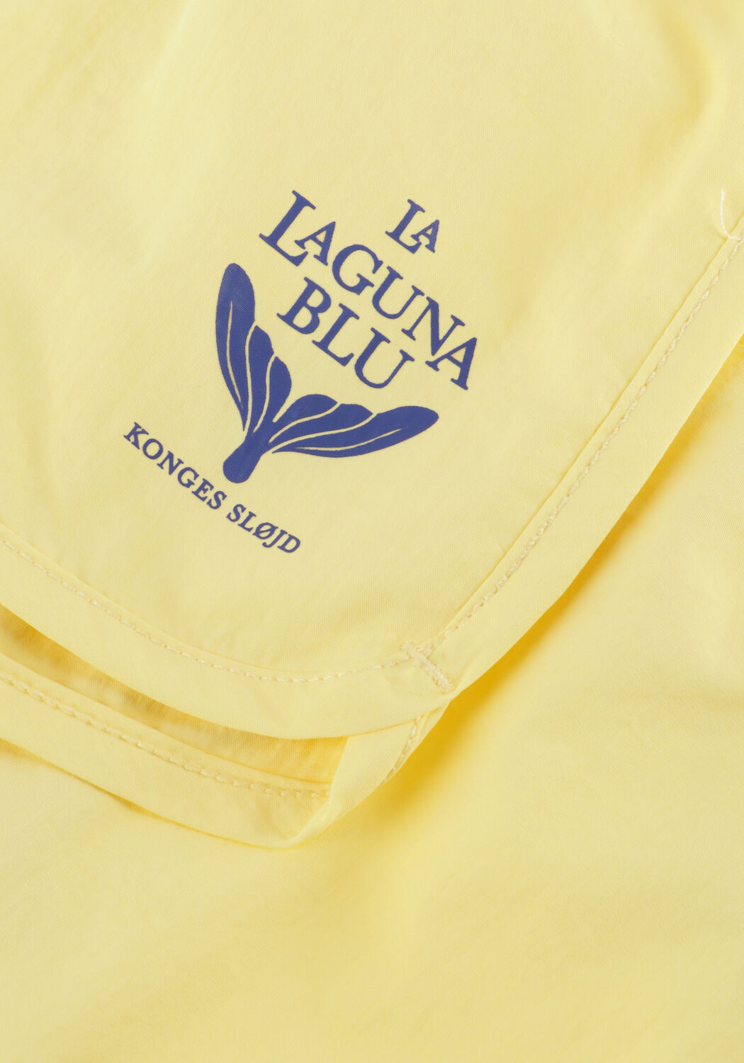 Gelbe KONGES SLOJD Badehosen POMIO SWIM SHORTS - large