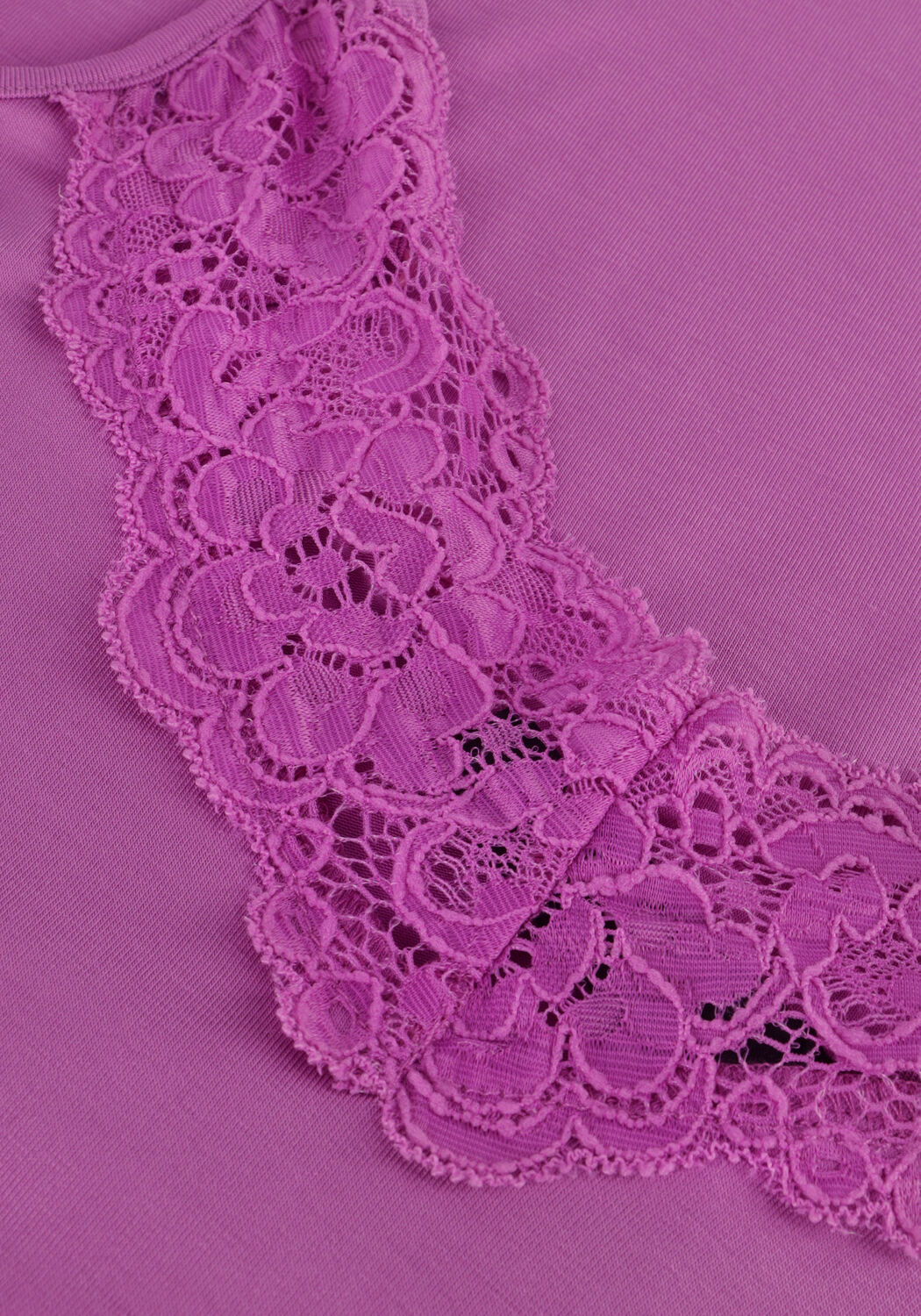 Lilane JANSEN AMSTERDAM Top TC103 SINGLET WITH LACE AT NECKLINE - large